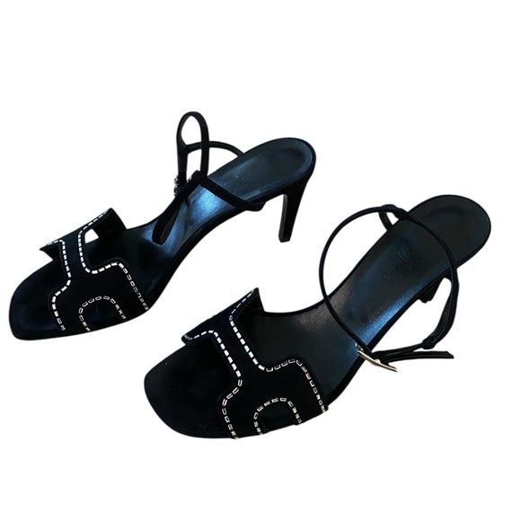 Elegant Black Strappy Heels - Picture 5 of 16